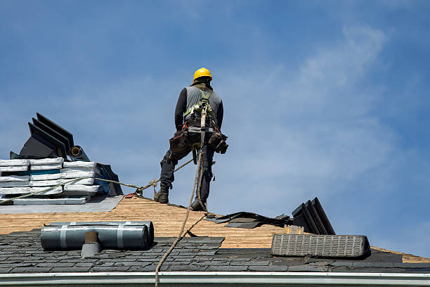 Professional Roofing technician working in Curtisville, PA
